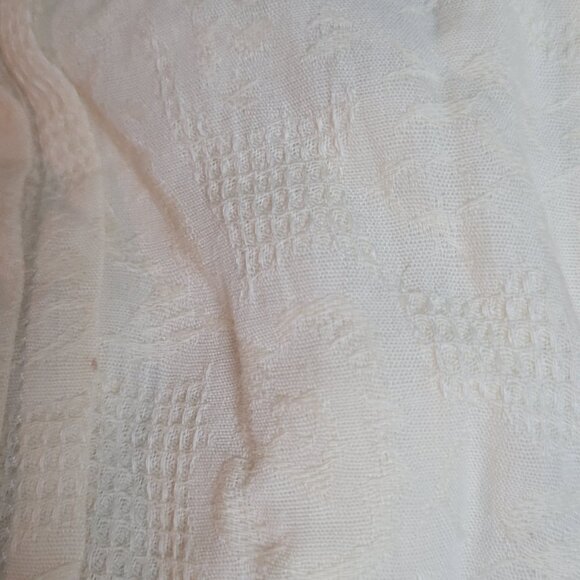 Cream Ruffled Button Up Blouse - Picture 4 of 4